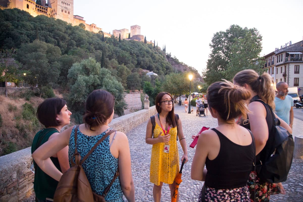 Free tour nocturno por Granada