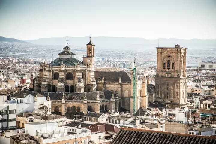 Visita a la Capilla Real y casco histórico - Granada Tours