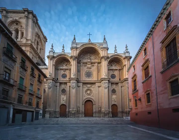 Visita a la Catedral y Madraza - Granada Tours