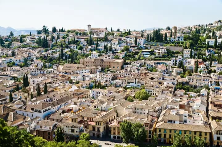 Ruta por el Albaicín y Sacromonte con guía - Granada Tours